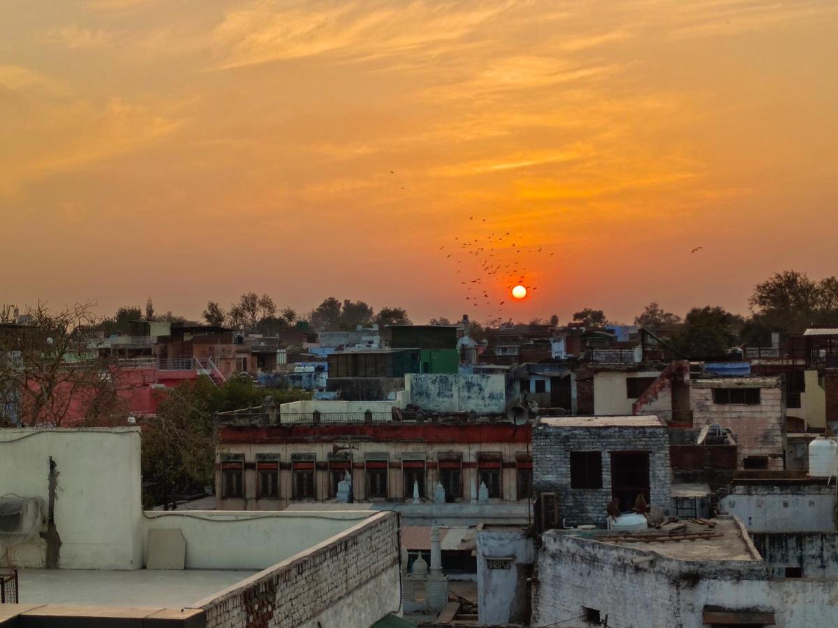 Hotel India Inn Walking Distance From Taj Mahal-- Rooftop Taj Mahal View Agra  Exteriér fotografie