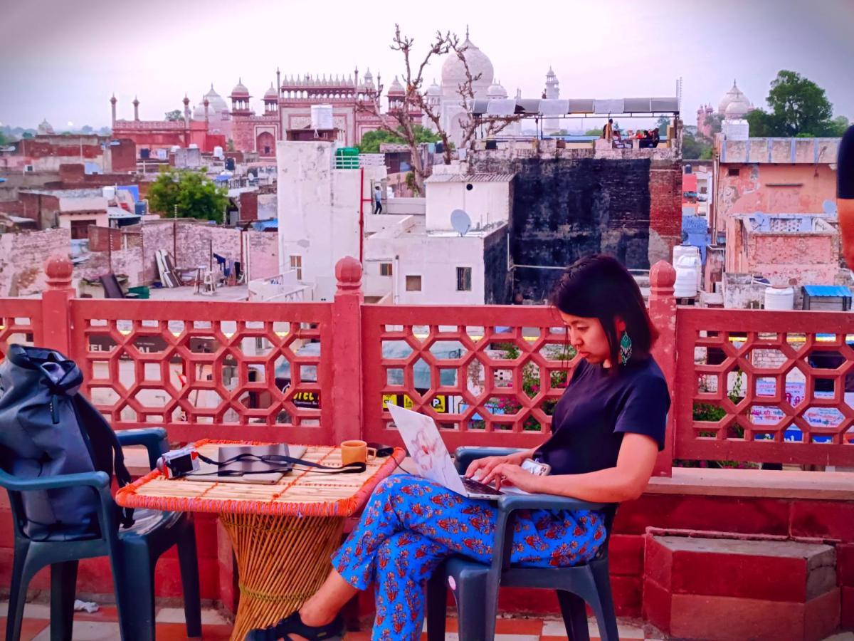 Hotel India Inn Walking Distance From Taj Mahal-- Rooftop Taj Mahal View Agra  Exteriér fotografie