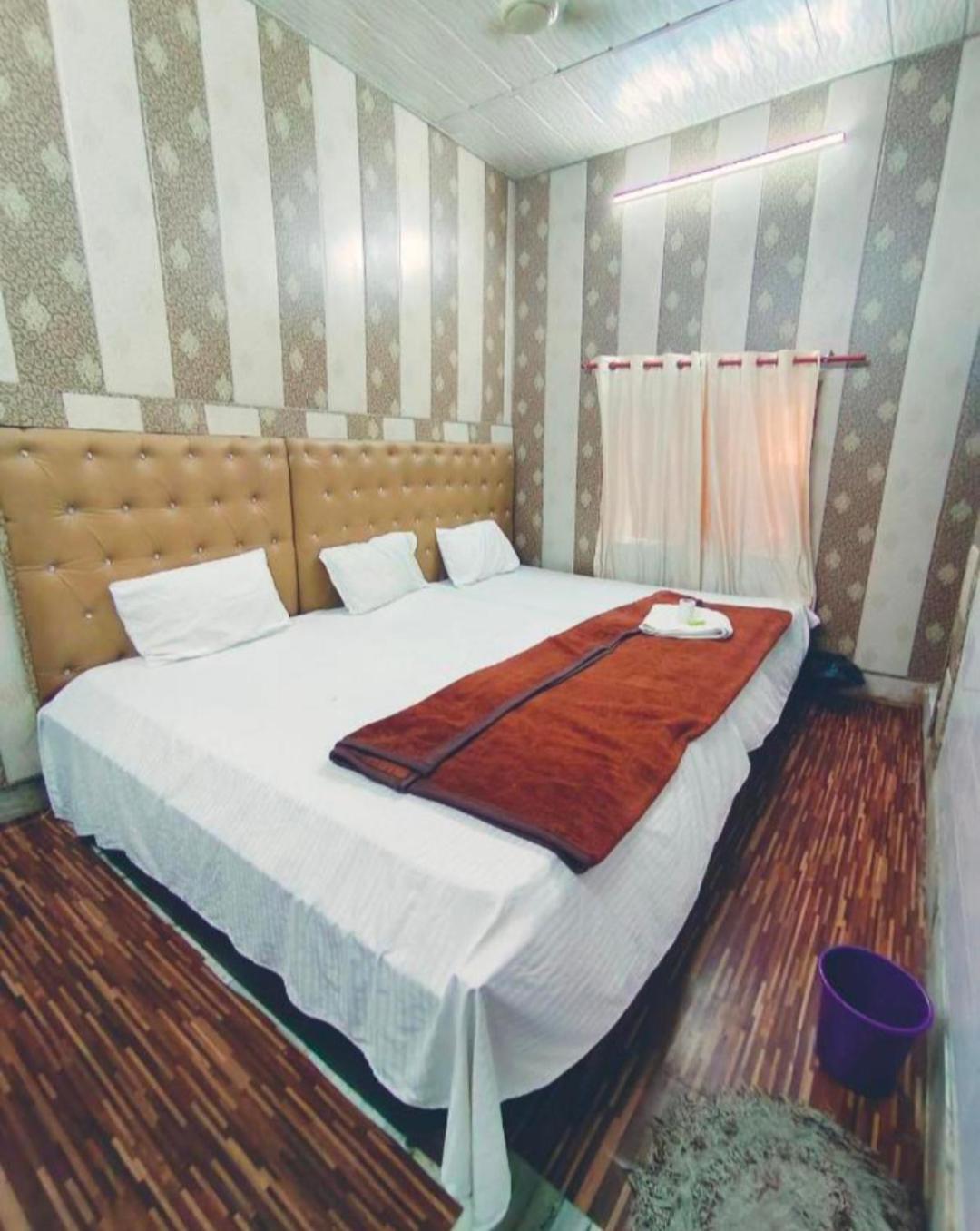 Hotel India Inn Walking Distance From Taj Mahal-- Rooftop Taj Mahal View Agra  Exteriér fotografie