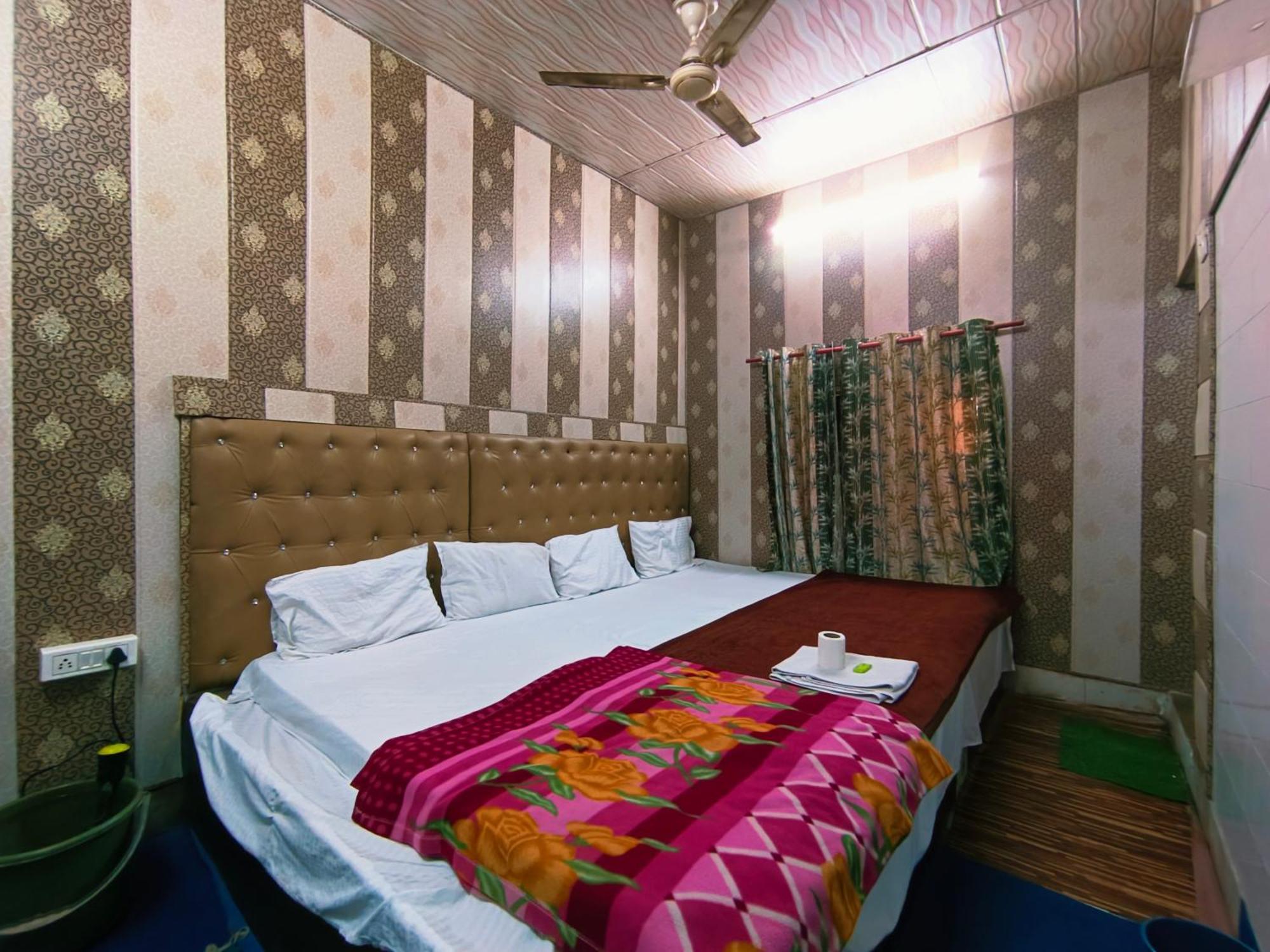 Hotel India Inn Walking Distance From Taj Mahal-- Rooftop Taj Mahal View Agra  Exteriér fotografie